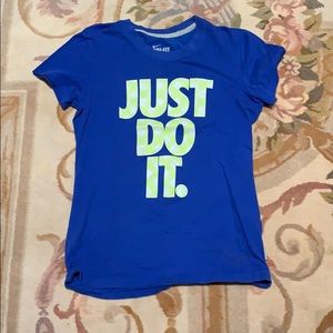 Nike Workout T-shirt Dri Fit Size Medium